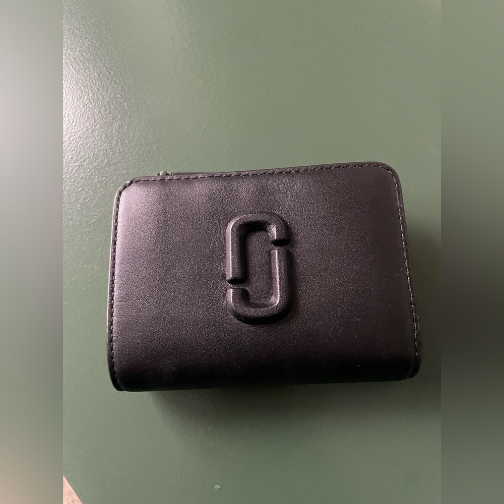 Marc Jacobs The dual J Marc Mini compact wallet